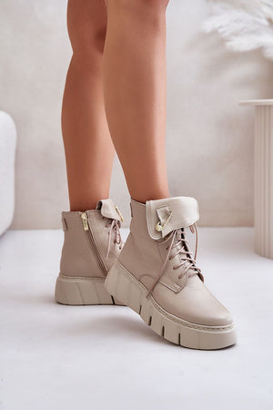 Boty na klínovém podpatku model 201184 Step in style