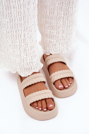 Klapky na platformě model 211669 Step in style
