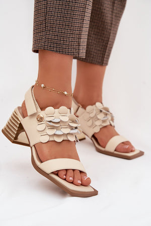 Sandály na podpatku model 225349 Step in style