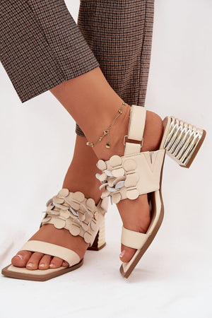 Sandály na podpatku model 225349 Step in style