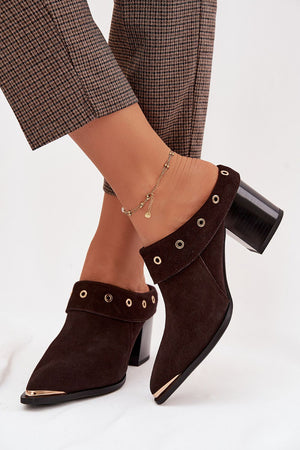 Klapky na podpatku model 225359 Step in style