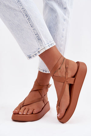 Sandy na platformě model 225397 Step in style