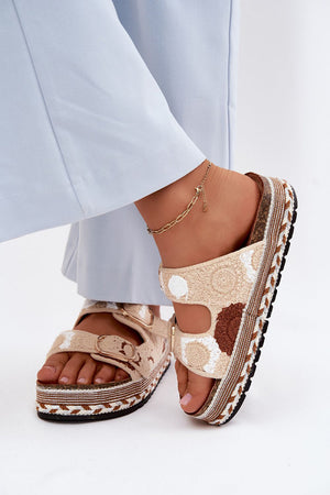 Klapky na platformě model 227935 Step in style