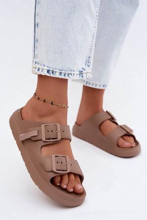 Klapky na platformě model 228376 Step in style