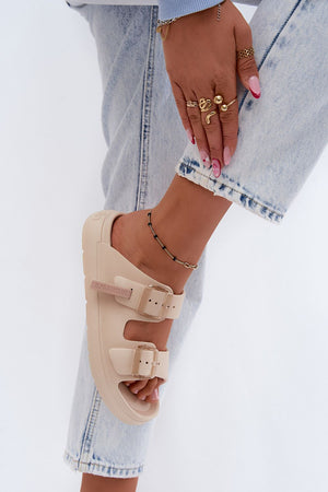 Klapky na platformě model 228377 Step in style