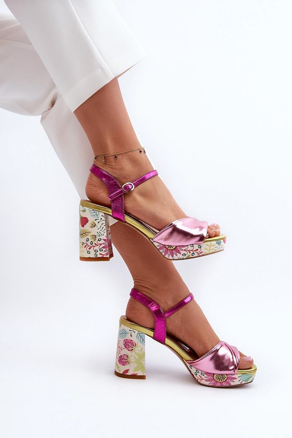  Sandály na podpatku  model 196971 Step in style 