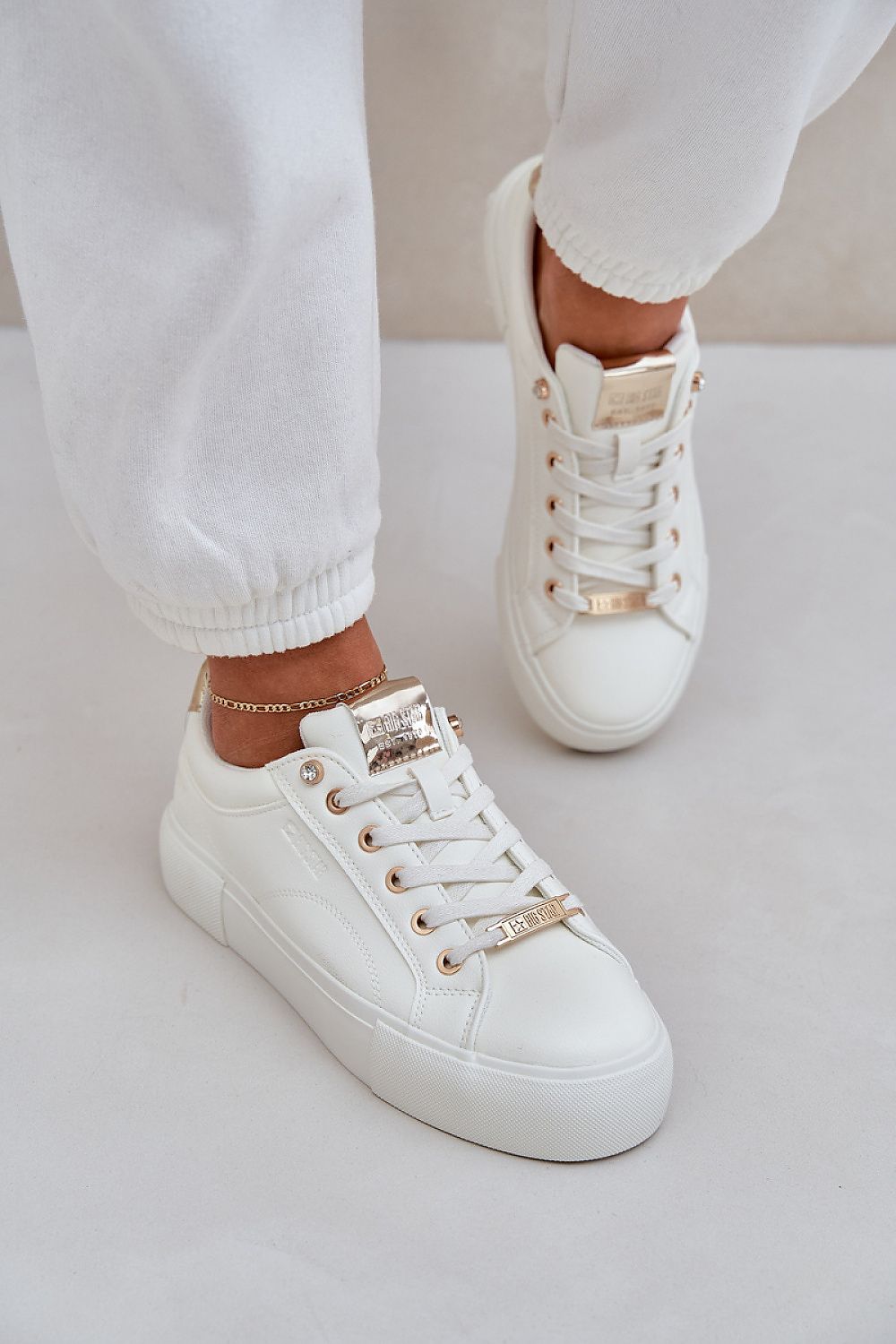  Sportovní obuv  model 208551 Step in style 