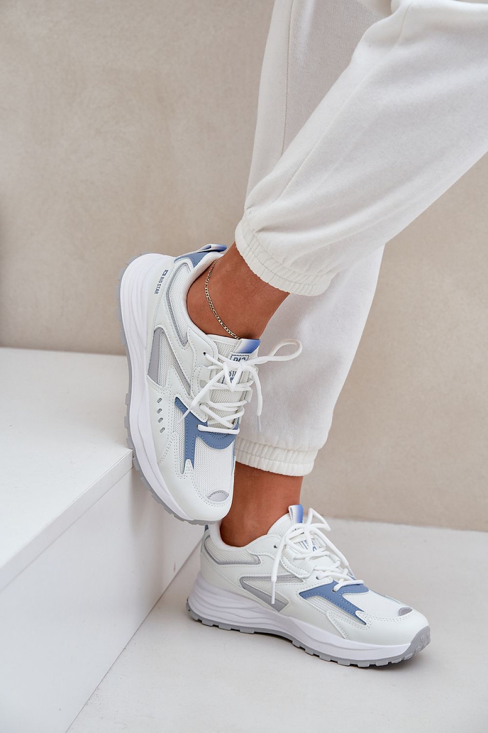  Sportovní obuv  model 209071 Step in style 