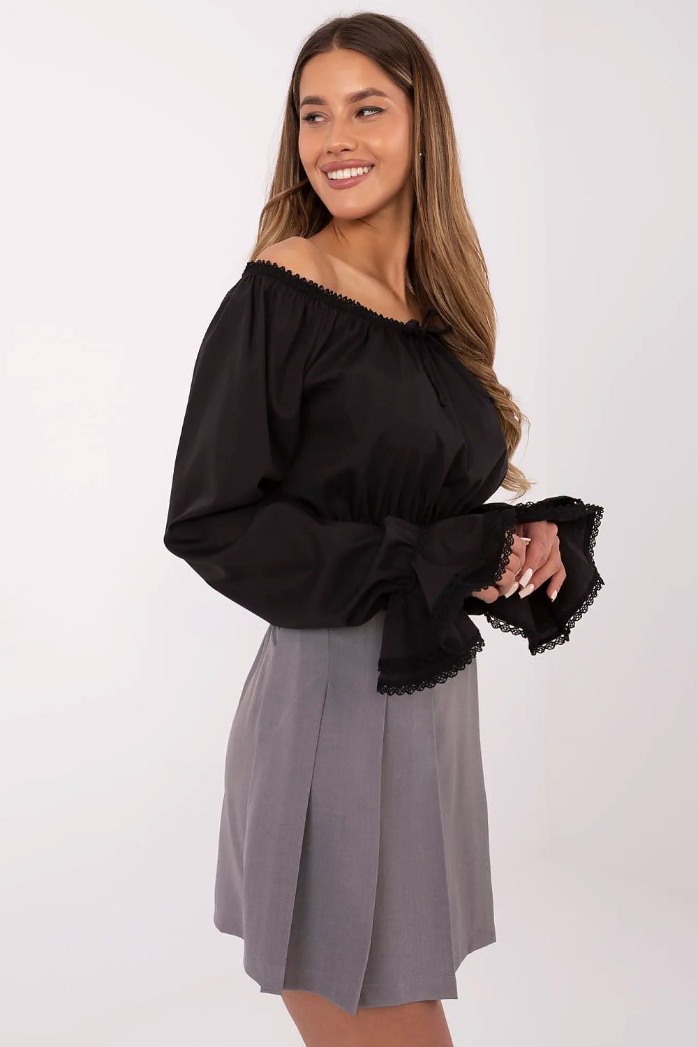  Kraťasy s sukňovou dolní částí model 209514 Italy Moda 