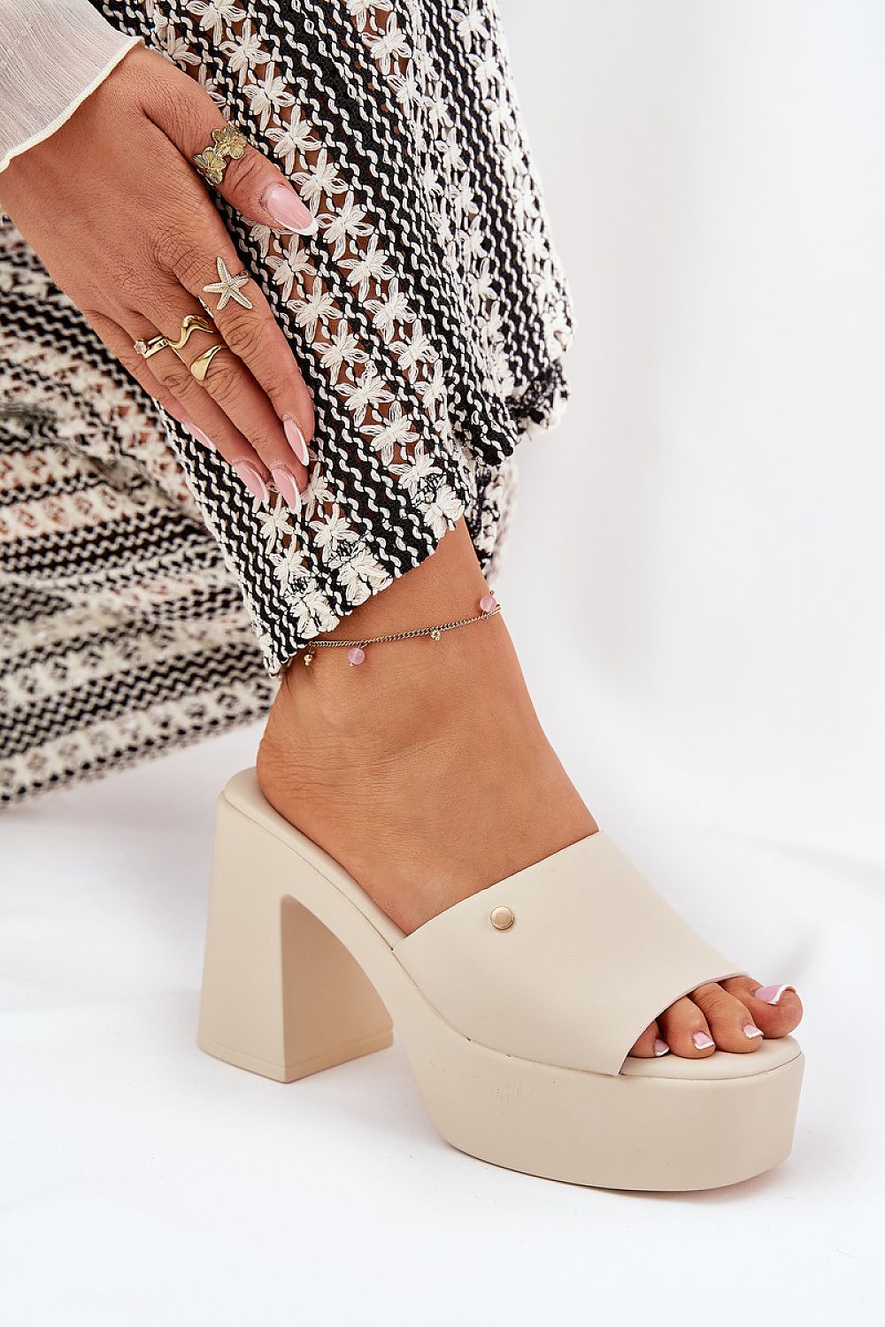  Klapky na podpatku model 209943 Step in style 
