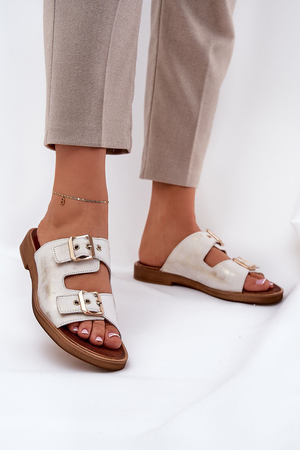  Pantofle  model 210174 Step in style 