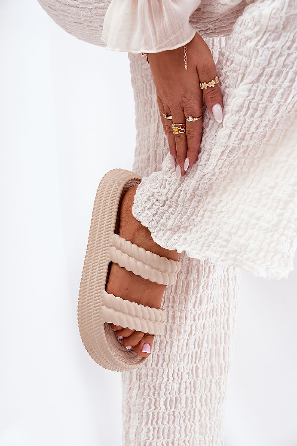  Klapky na platformě model 211669 Step in style 