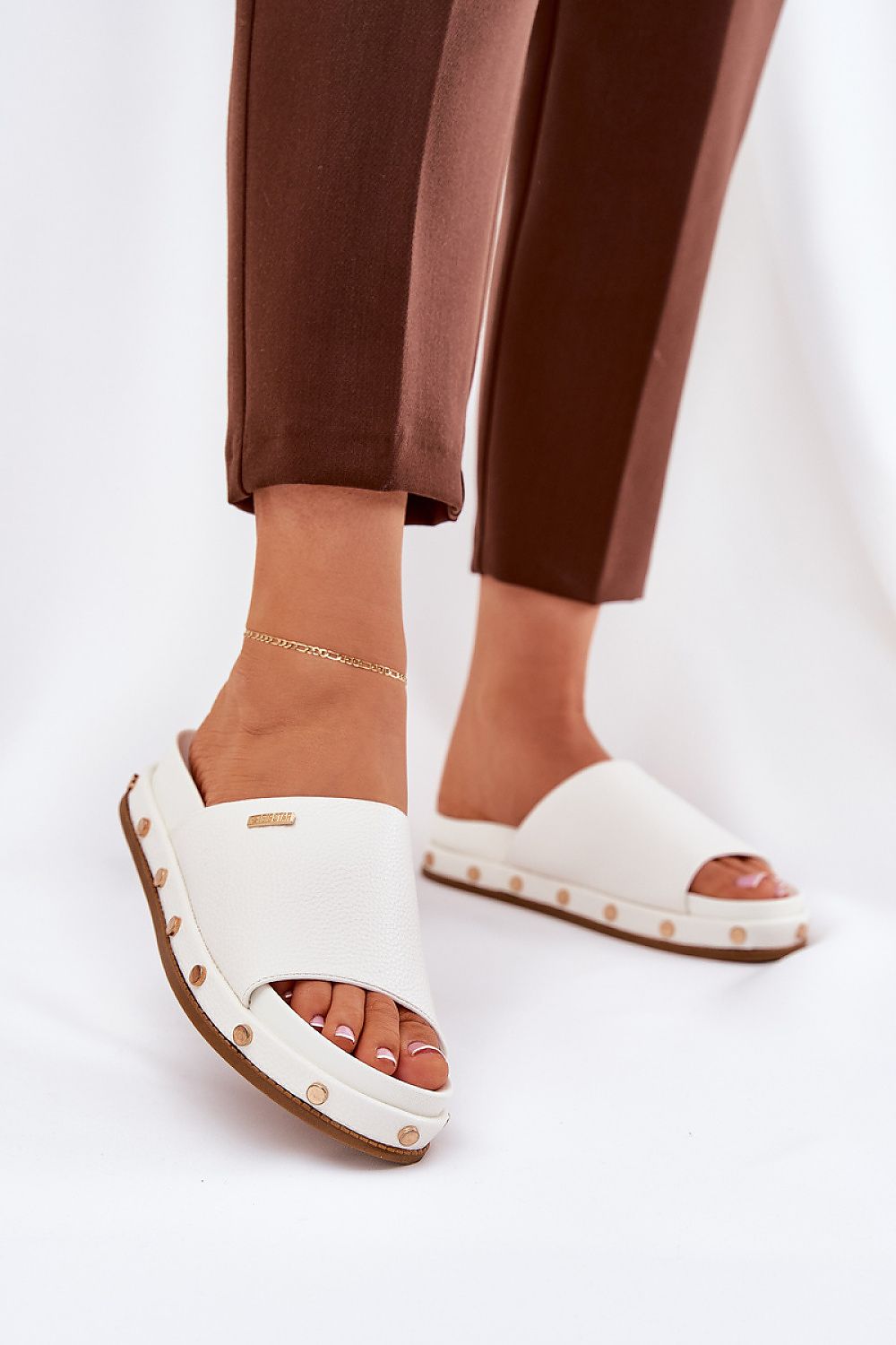  Klapky na platformě model 211687 Step in style 