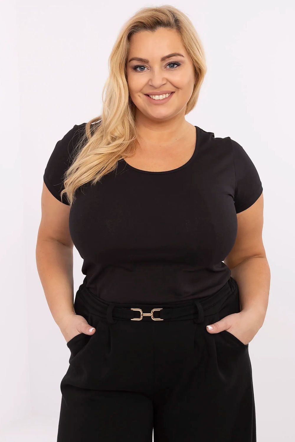  T-shirt plus size model 211764 Relevance 