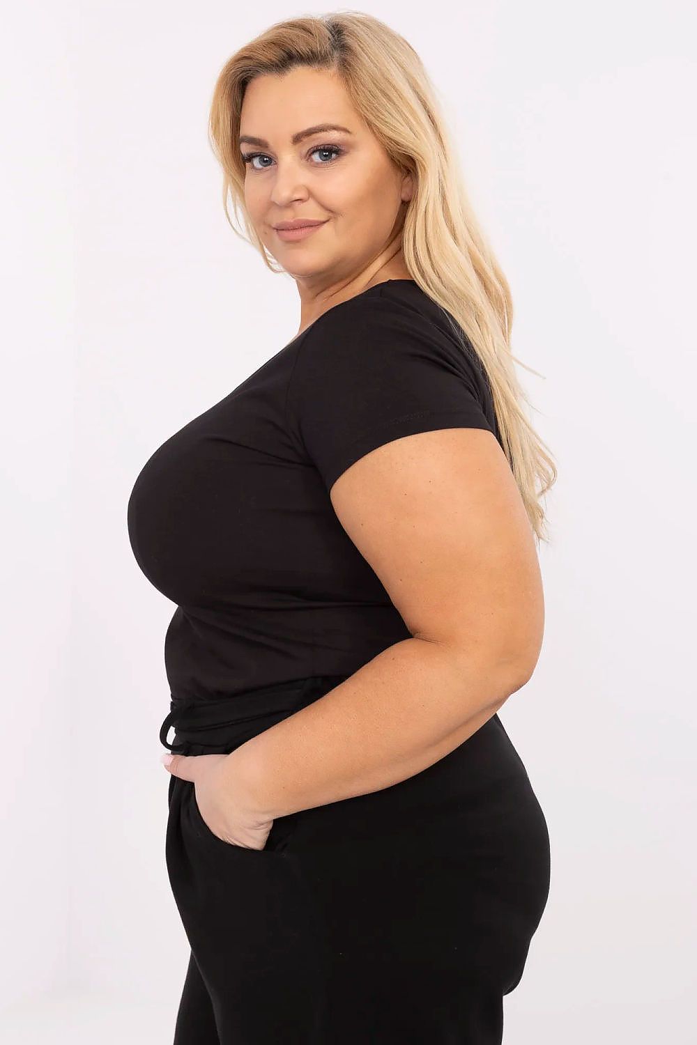  T-shirt plus size model 211764 Relevance 