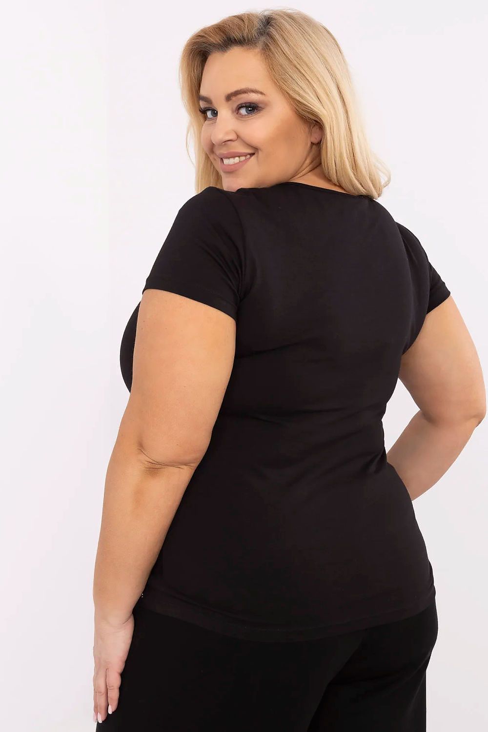  T-shirt plus size model 211764 Relevance 
