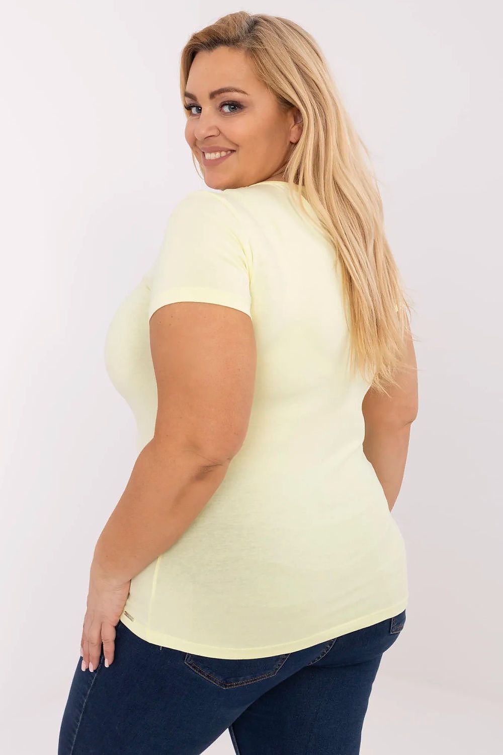  T-shirt plus size model 211766 Relevance 