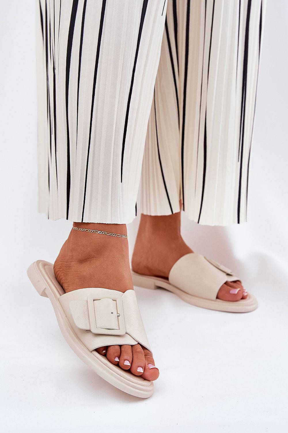  Pantofle  model 211959 Step in style 