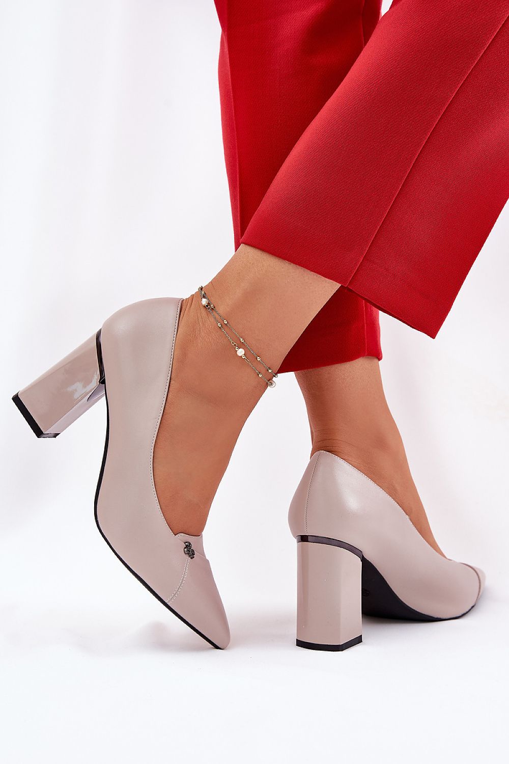 Lodičky na sloupku model 211982 Step in style 