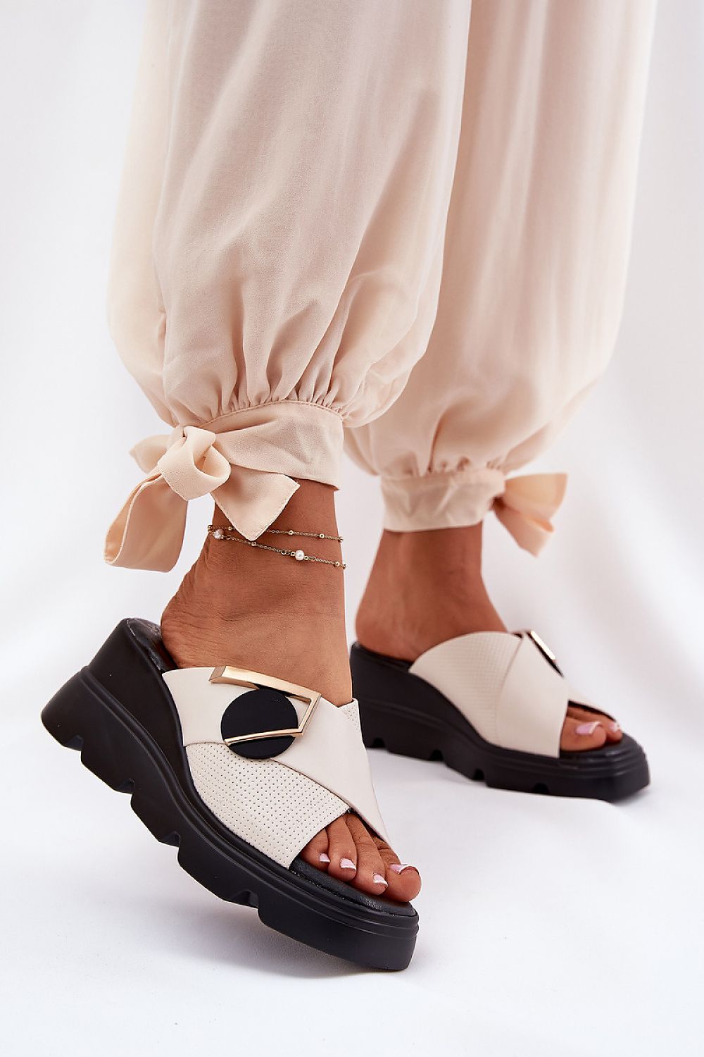  Bota na klínech  model 212347 Step in style 