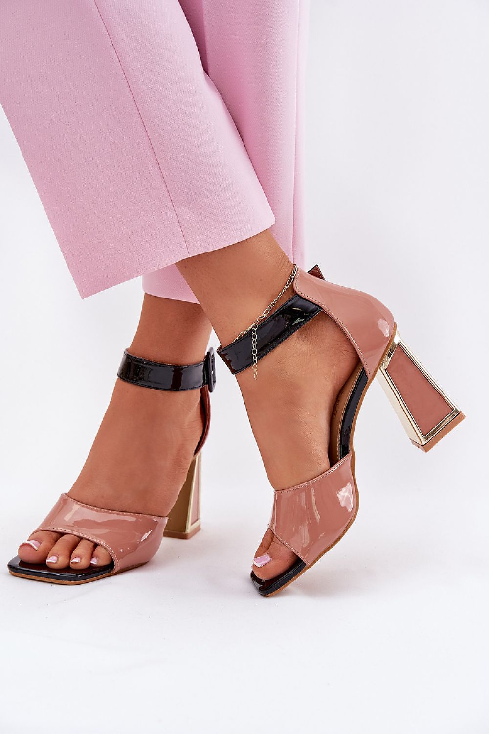  Sandály na podpatku  model 212824 Step in style 