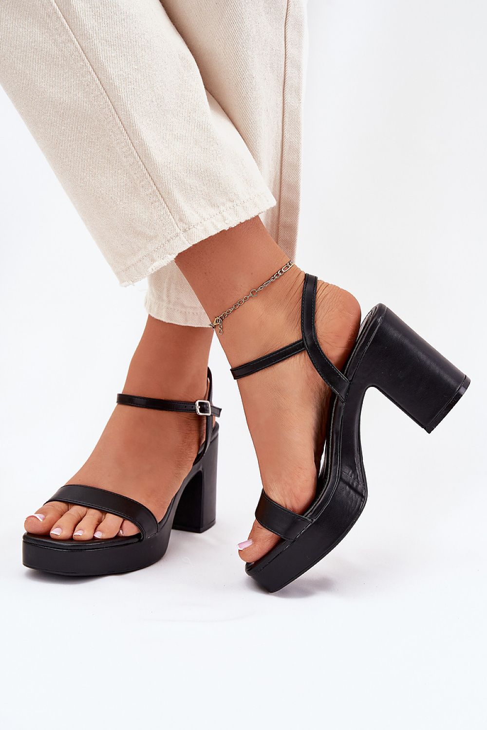  Sandály na podpatku  model 214093 Step in style 
