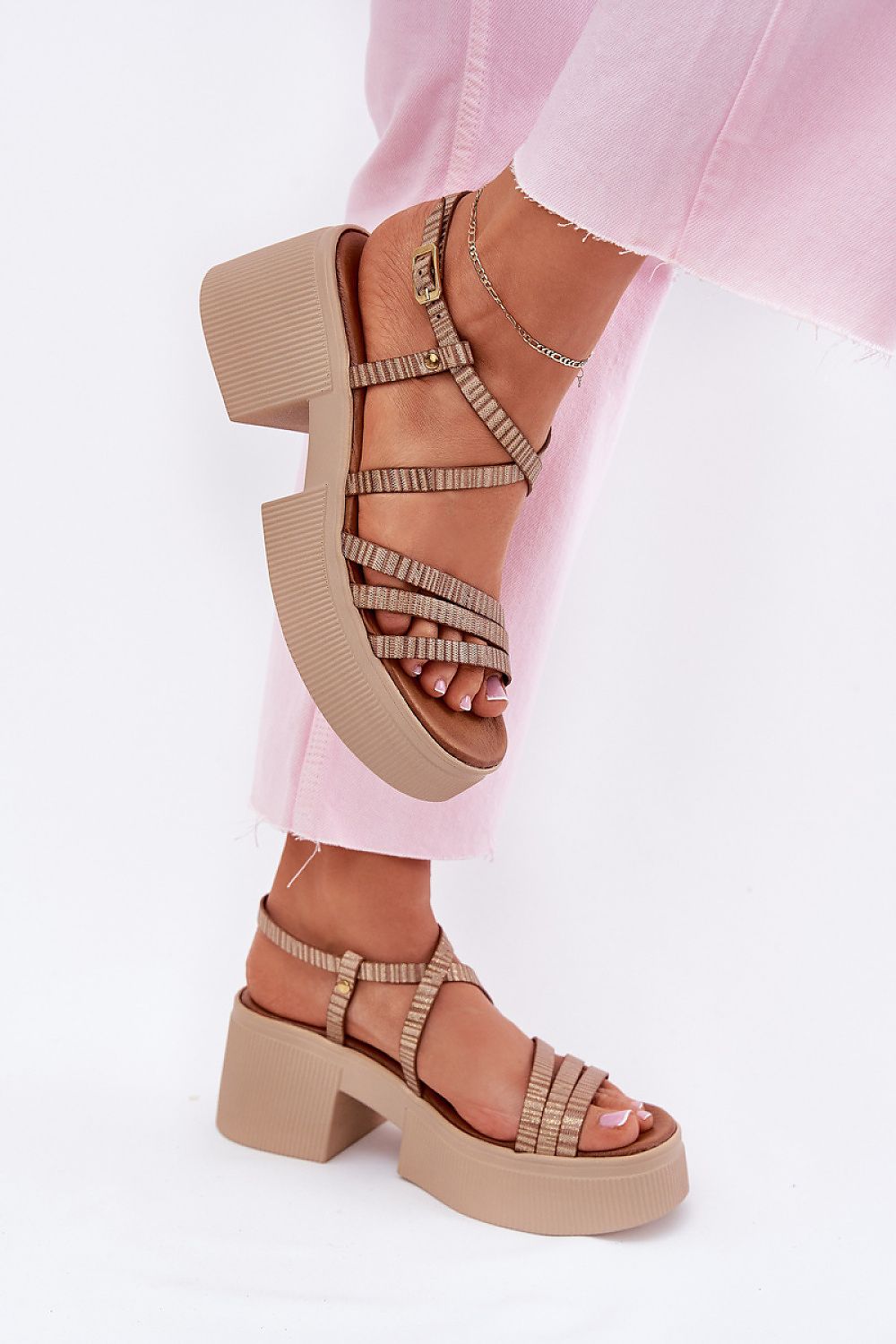  Sandály na podpatku  model 214994 Step in style 