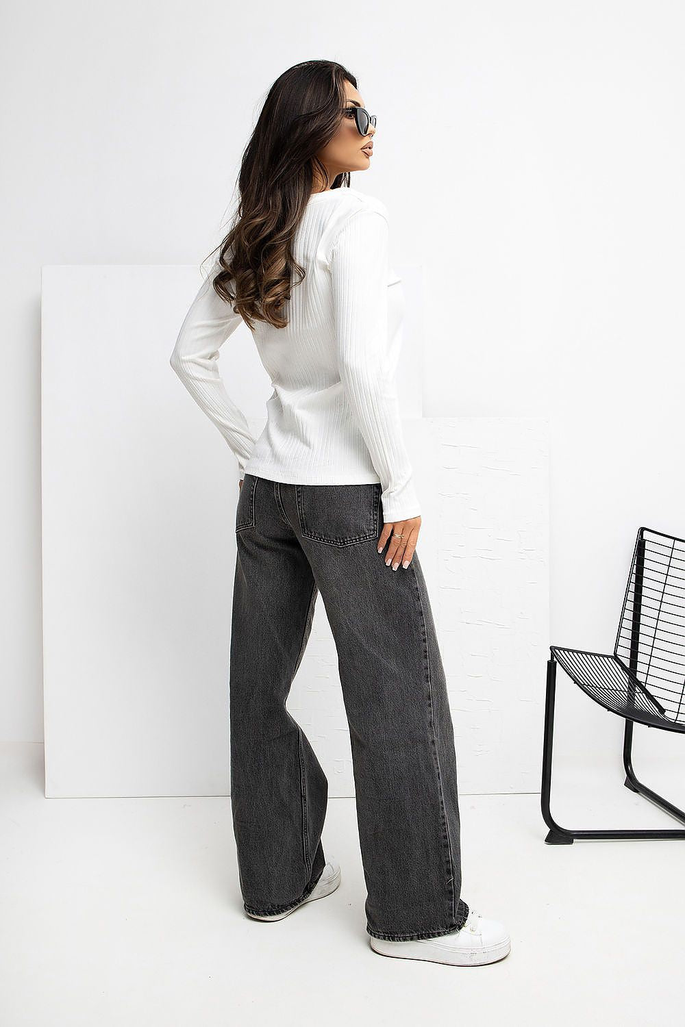  Halenka  model 221822 Rue Paris 