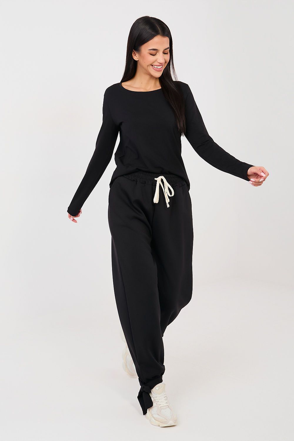  Teplákové kalhoty model 223783 Italy Moda 