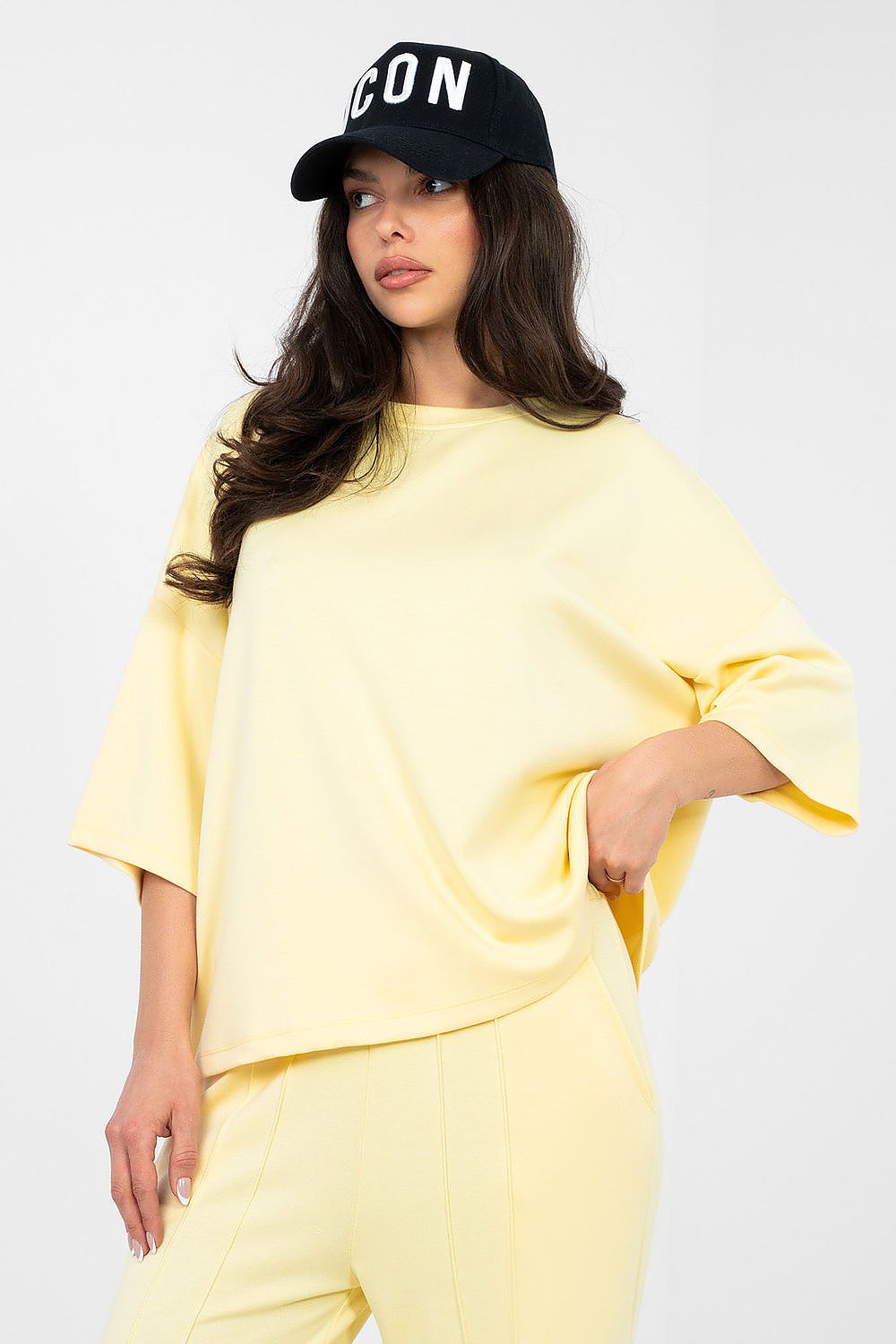  Halenka  model 224646 Rue Paris 