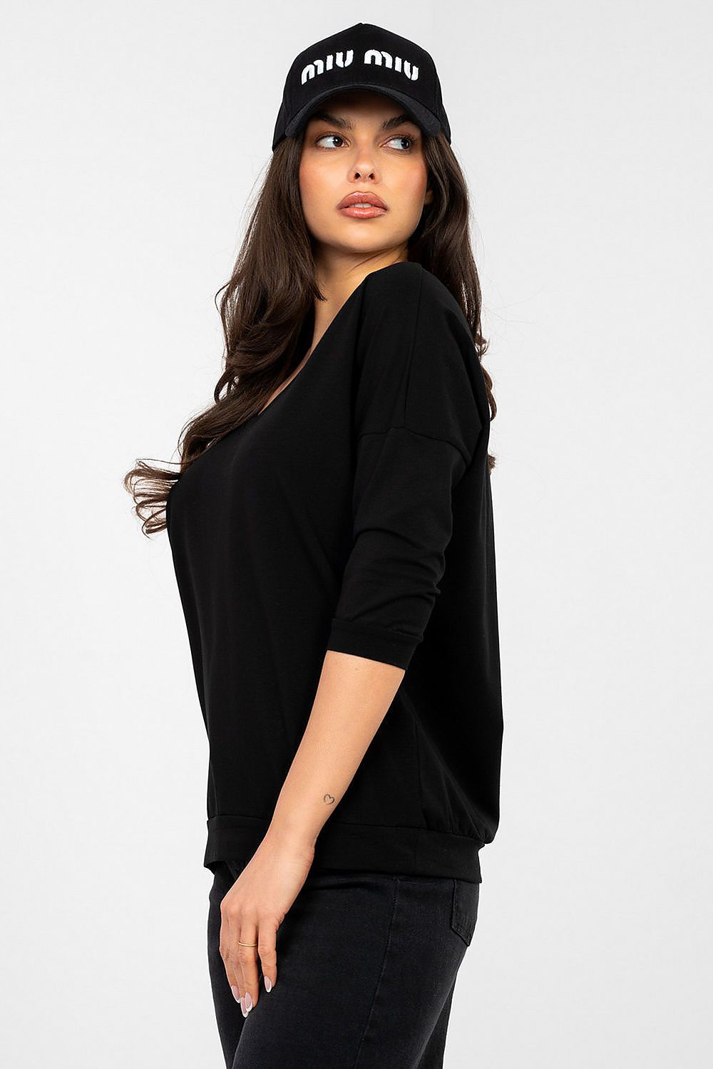  Halenka  model 224651 Rue Paris 
