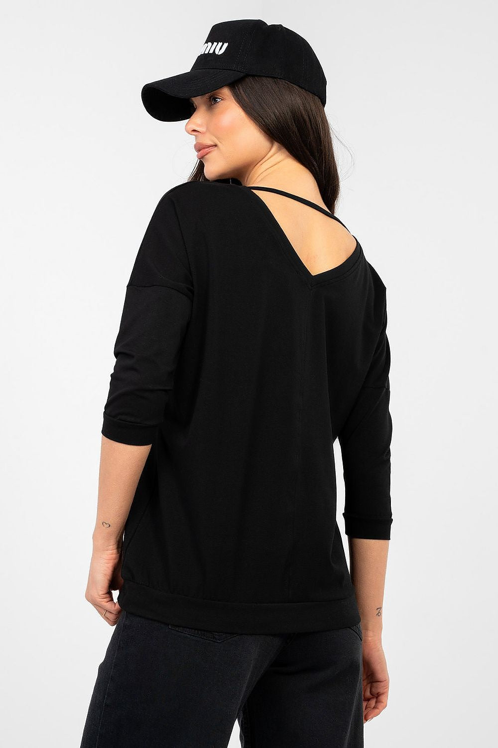  Halenka  model 224651 Rue Paris 