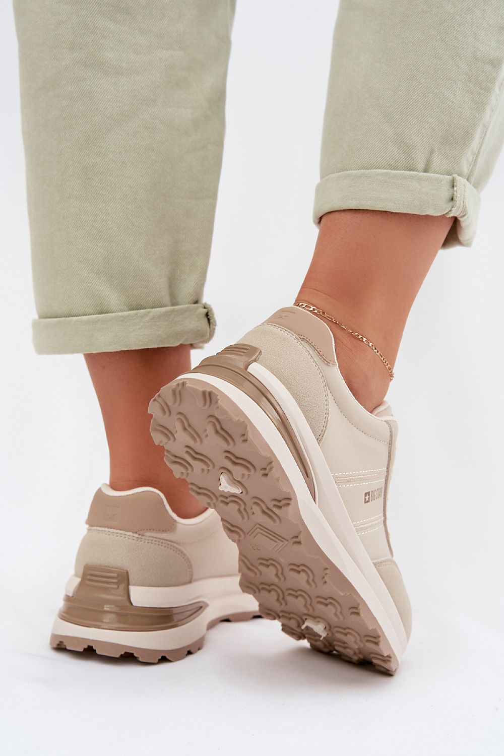  Sportovní obuv  model 224715 Step in style 
