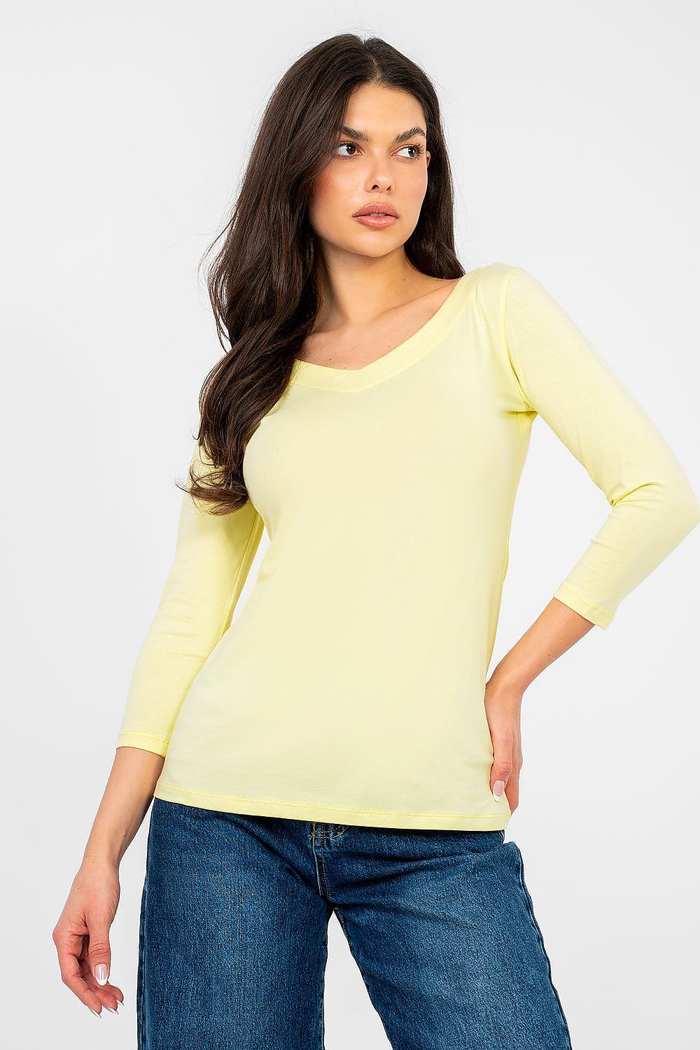  Halenka  model 224753 Rue Paris 