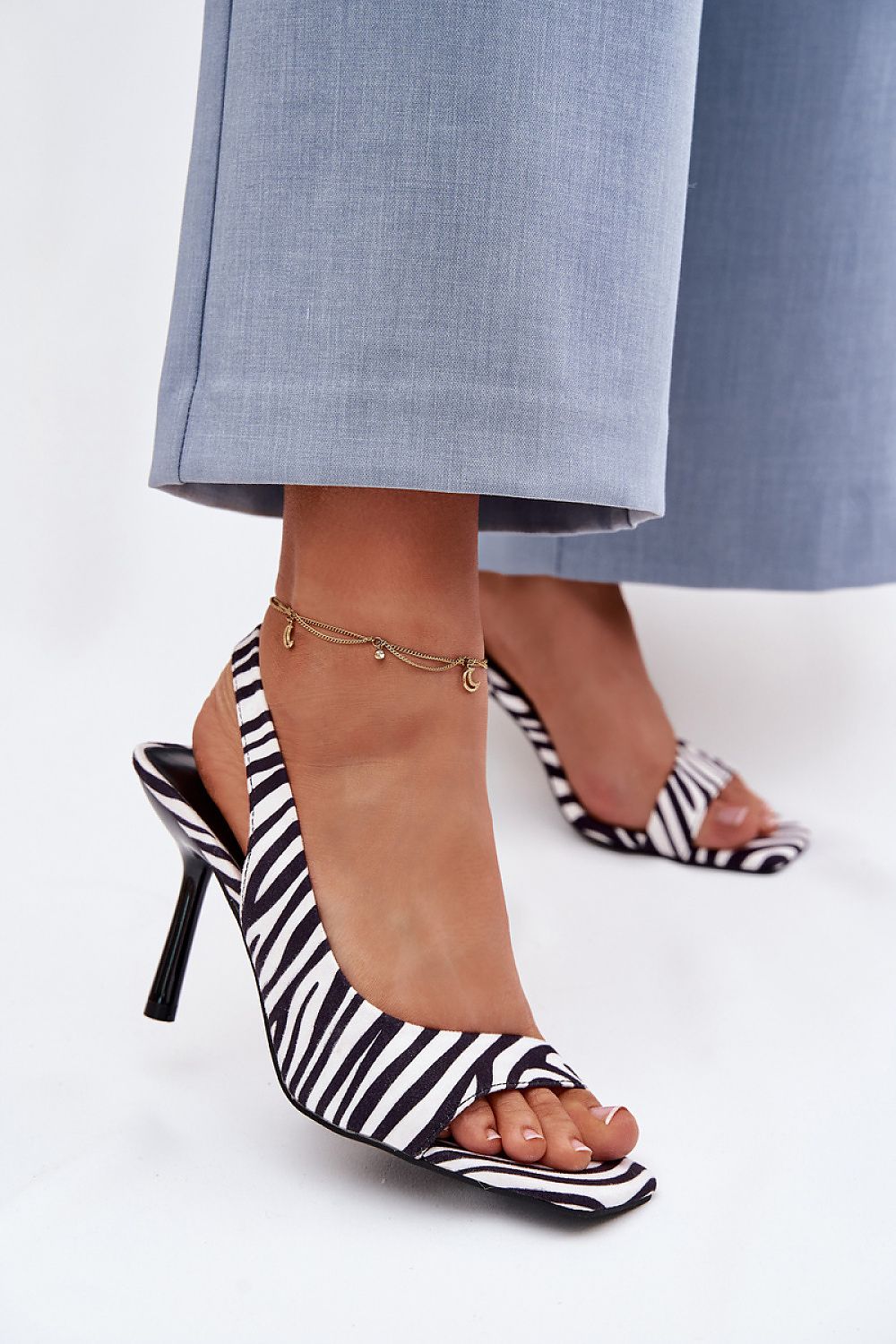  Sandály na podpatku  model 225630 Step in style 