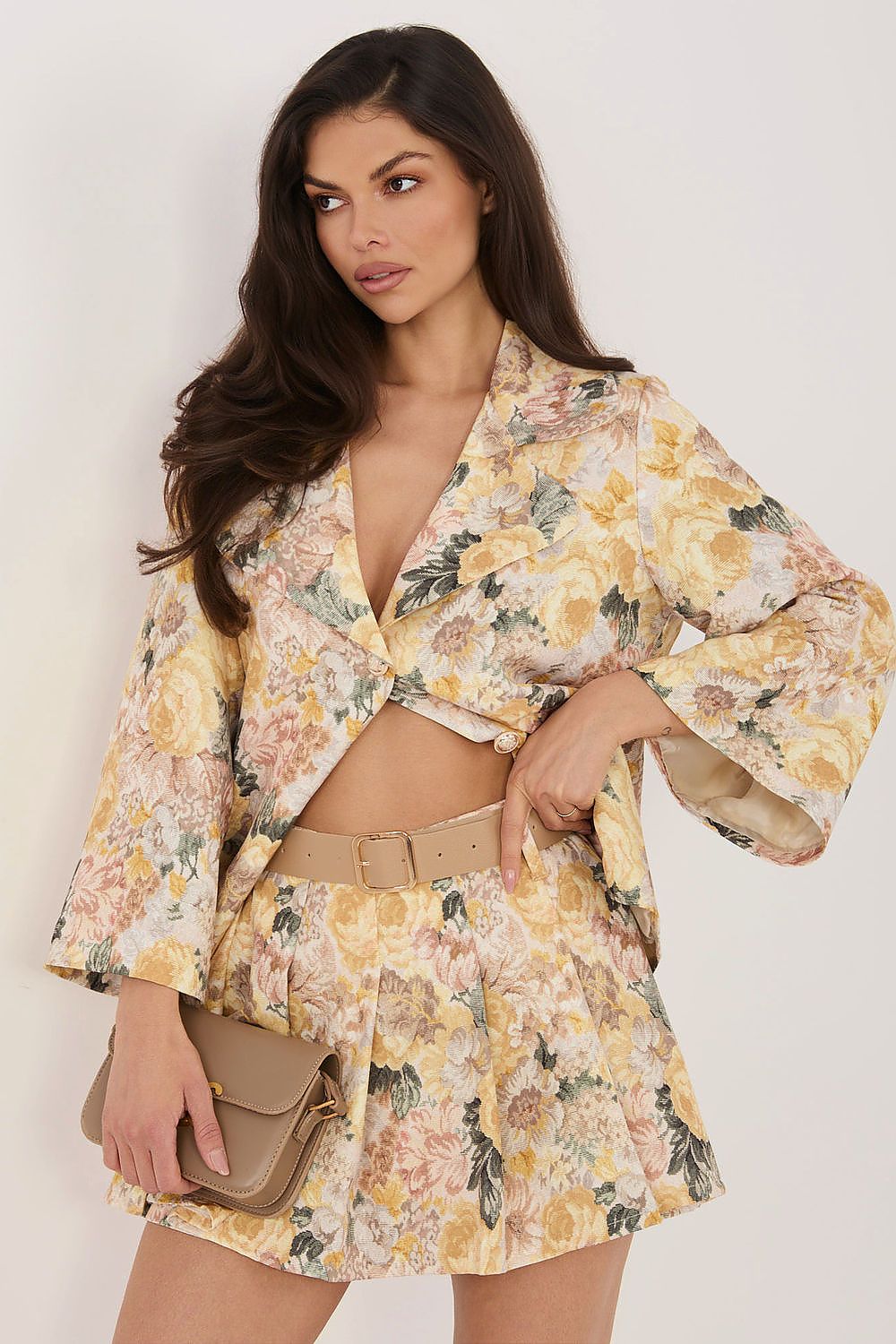  Kraťasy s sukňovou dolní částí model 226220 Italy Moda 