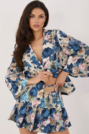  Kraťasy s sukňovou dolní částí model 226221 Italy Moda 