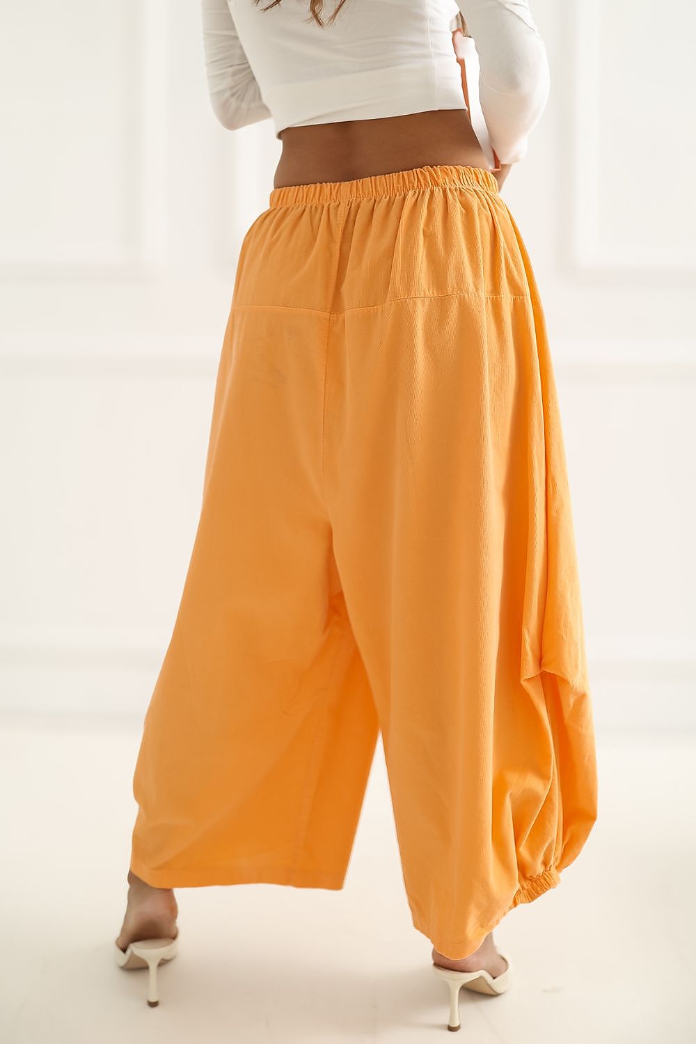  Kordové kalhoty model 226454 Italy Moda 