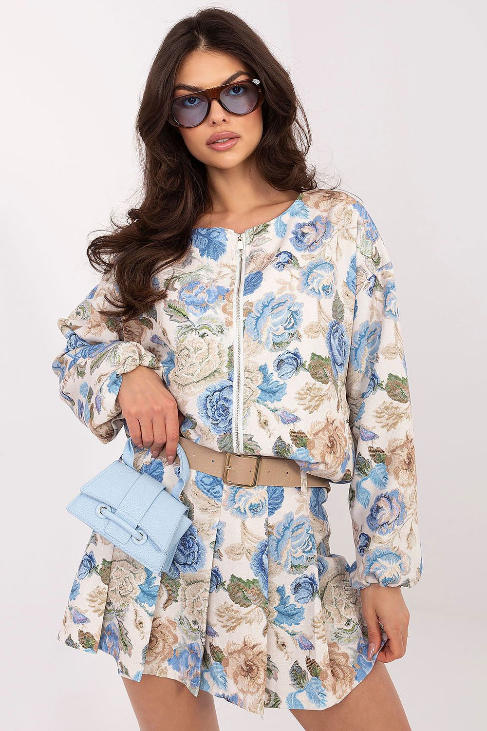 Kraťasy s sukňovou dolní částí model 226632 Italy Moda 