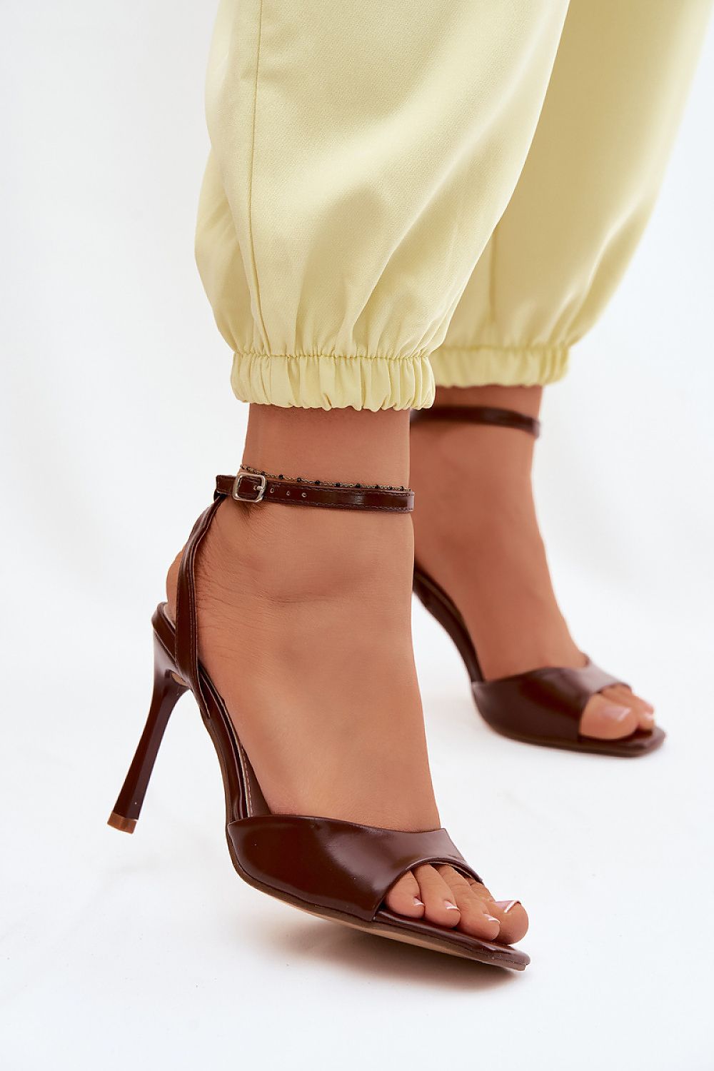  Sandály na podpatku  model 227434 Step in style 
