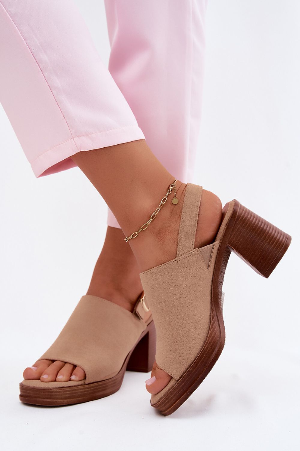  Sandály na podpatku  model 227915 Step in style 