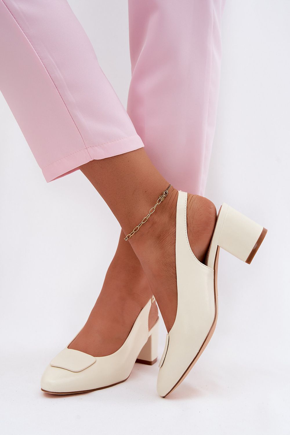  Sandály na podpatku  model 227920 Step in style 