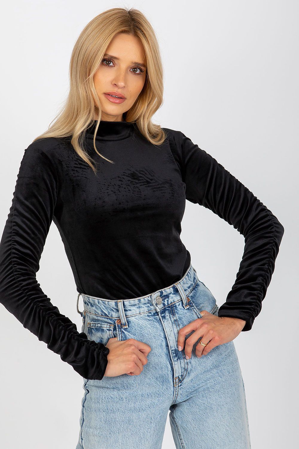  Halenka  model 173732 Rue Paris 