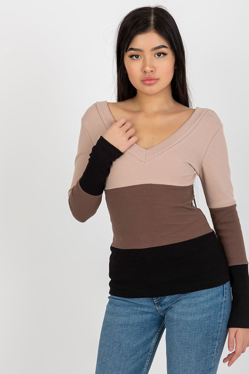  Halenka  model 175090 Rue Paris 