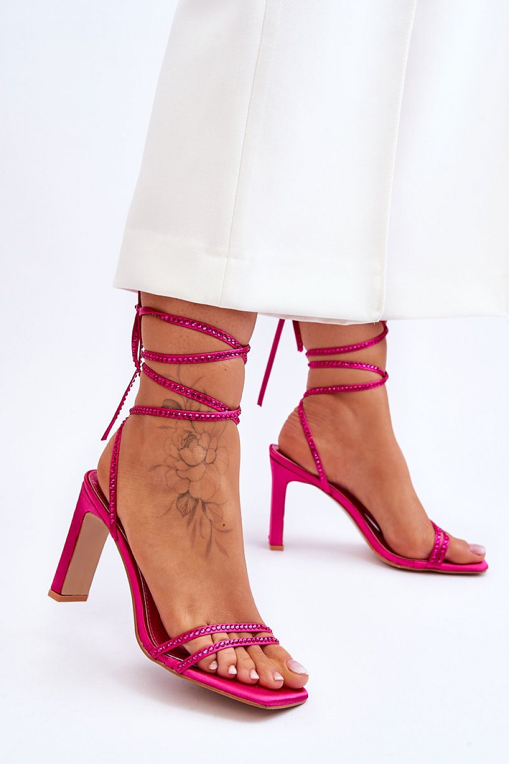  Sandály na šněrování model 179621 Step in style 