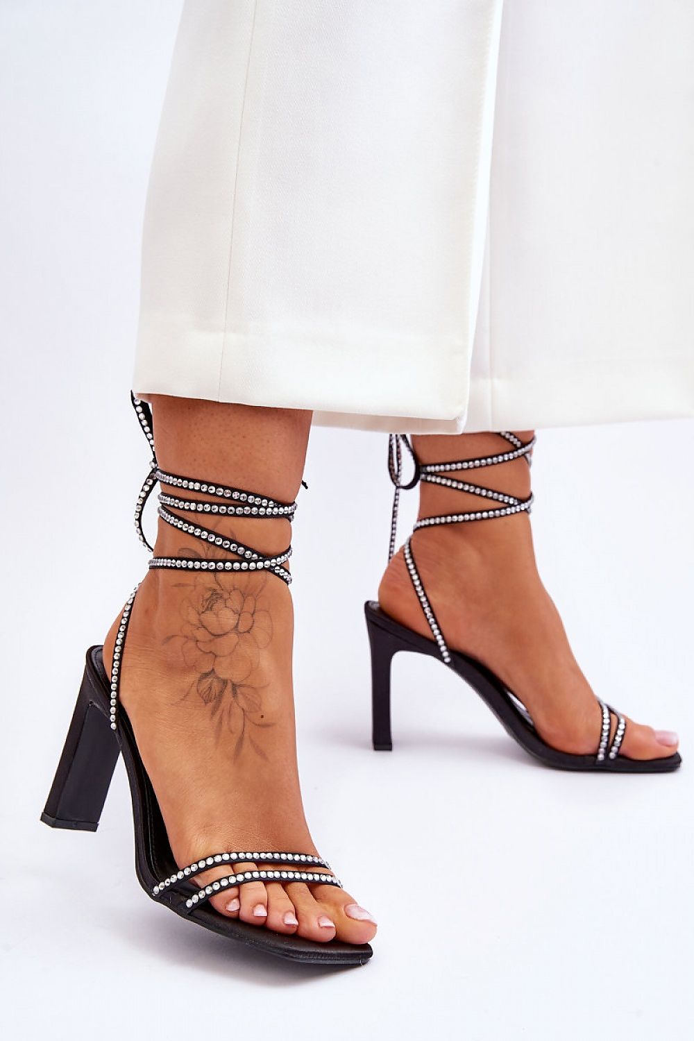  Sandály na šněrování model 179623 Step in style 