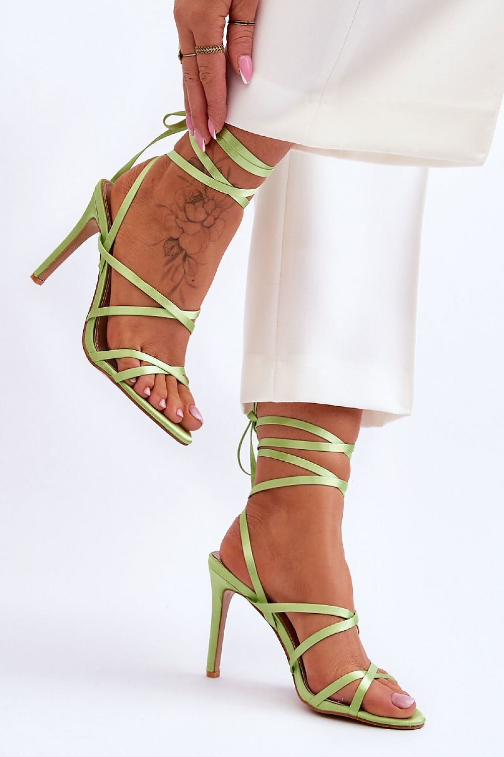  Sandály na šněrování model 179628 Step in style 