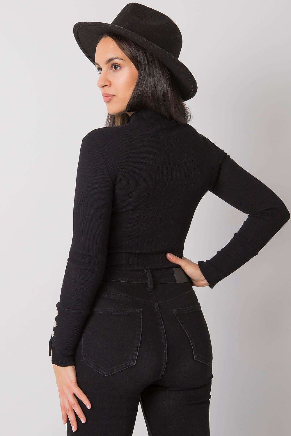 Halenka  model 185367 Rue Paris 